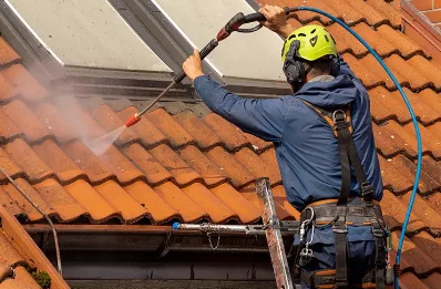 Démoussage et hydrofuge de toiture à Marbéville
